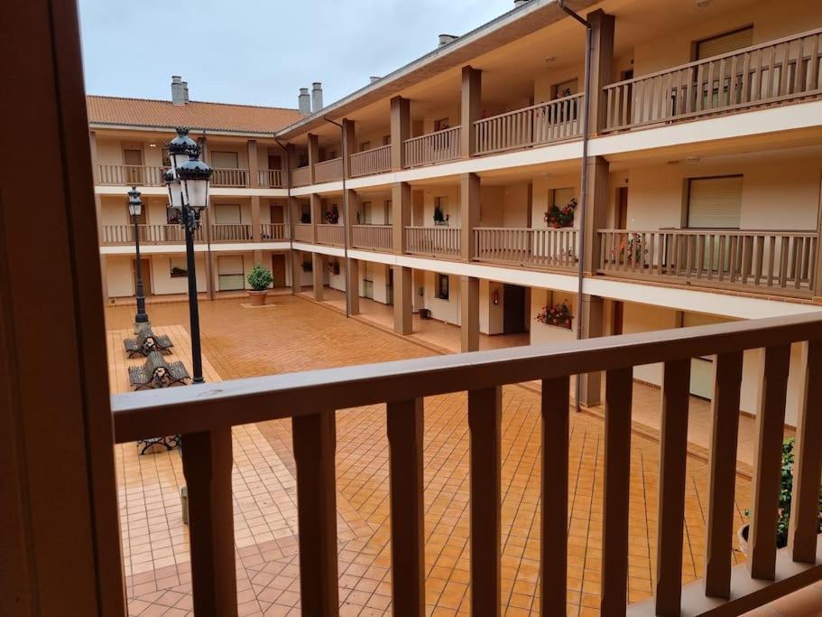 ריבאדסלה 13B01 Apartamento Con Terraza Y Garaje מראה חיצוני תמונה