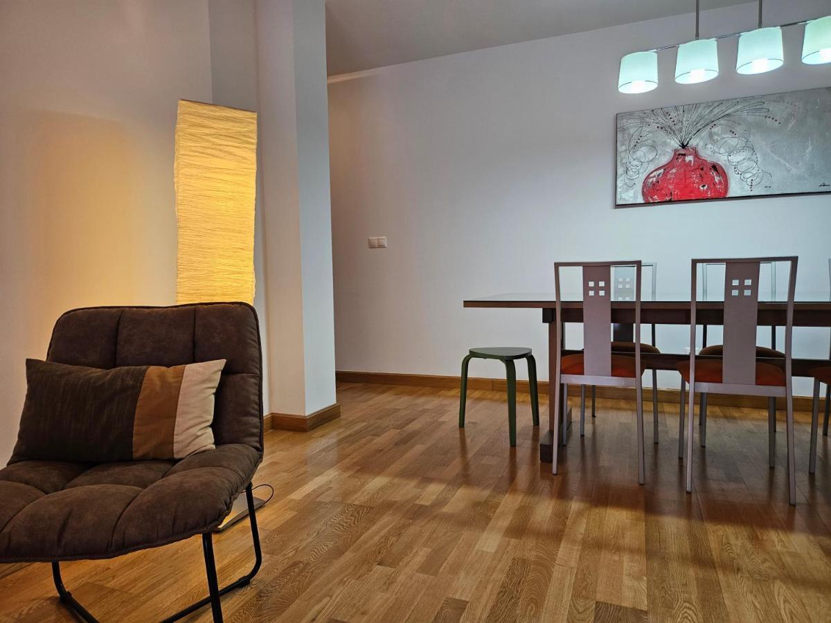 ריבאדסלה 13B01 Apartamento Con Terraza Y Garaje מראה חיצוני תמונה